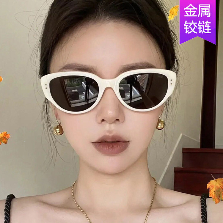 英系chrry koop黑白米钉猫眼太阳镜王嘉尔墨镜新款ins凹造型拍照