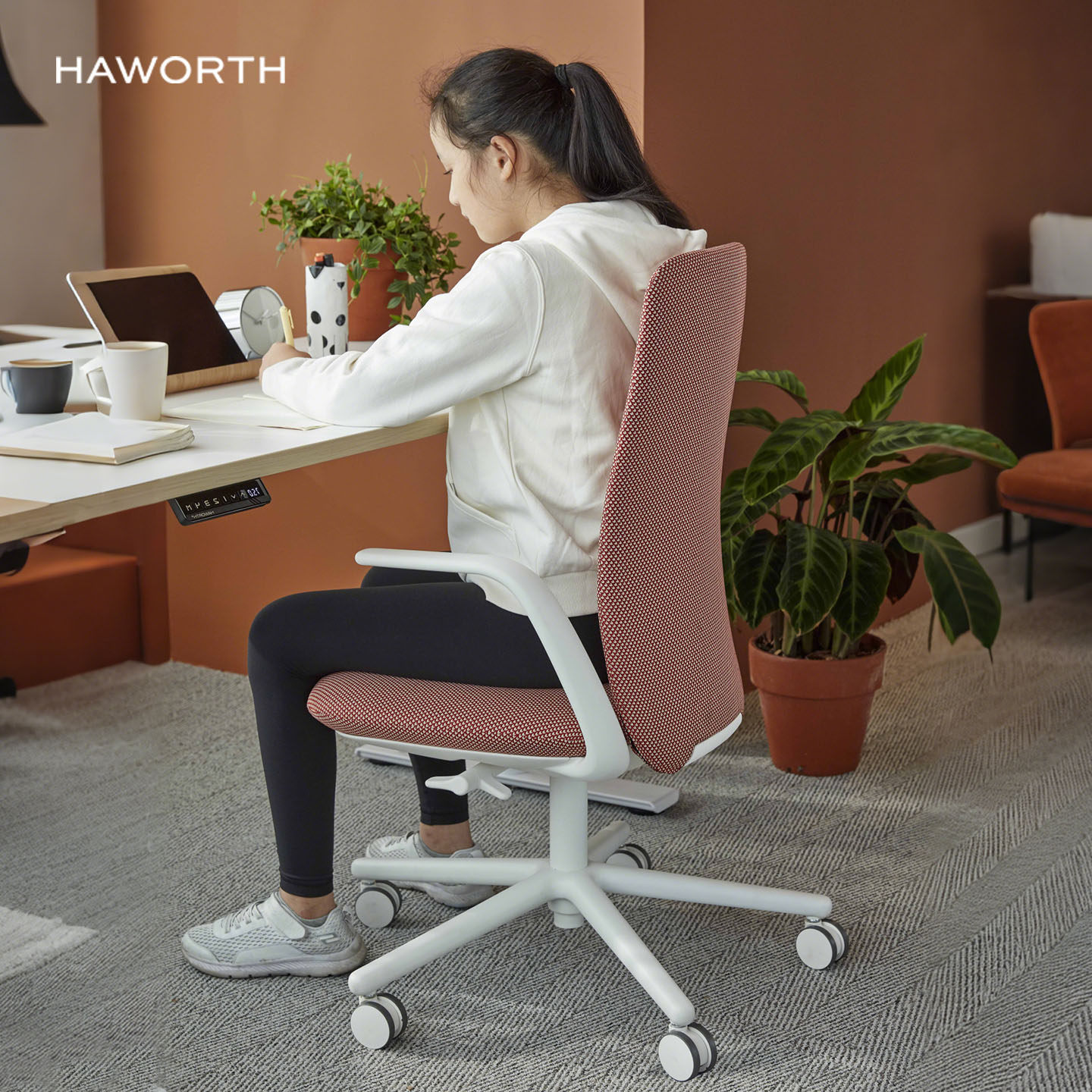 Haworth海沃氏 Nia人体工学椅家用电脑椅舒适护腰学习椅子青春款