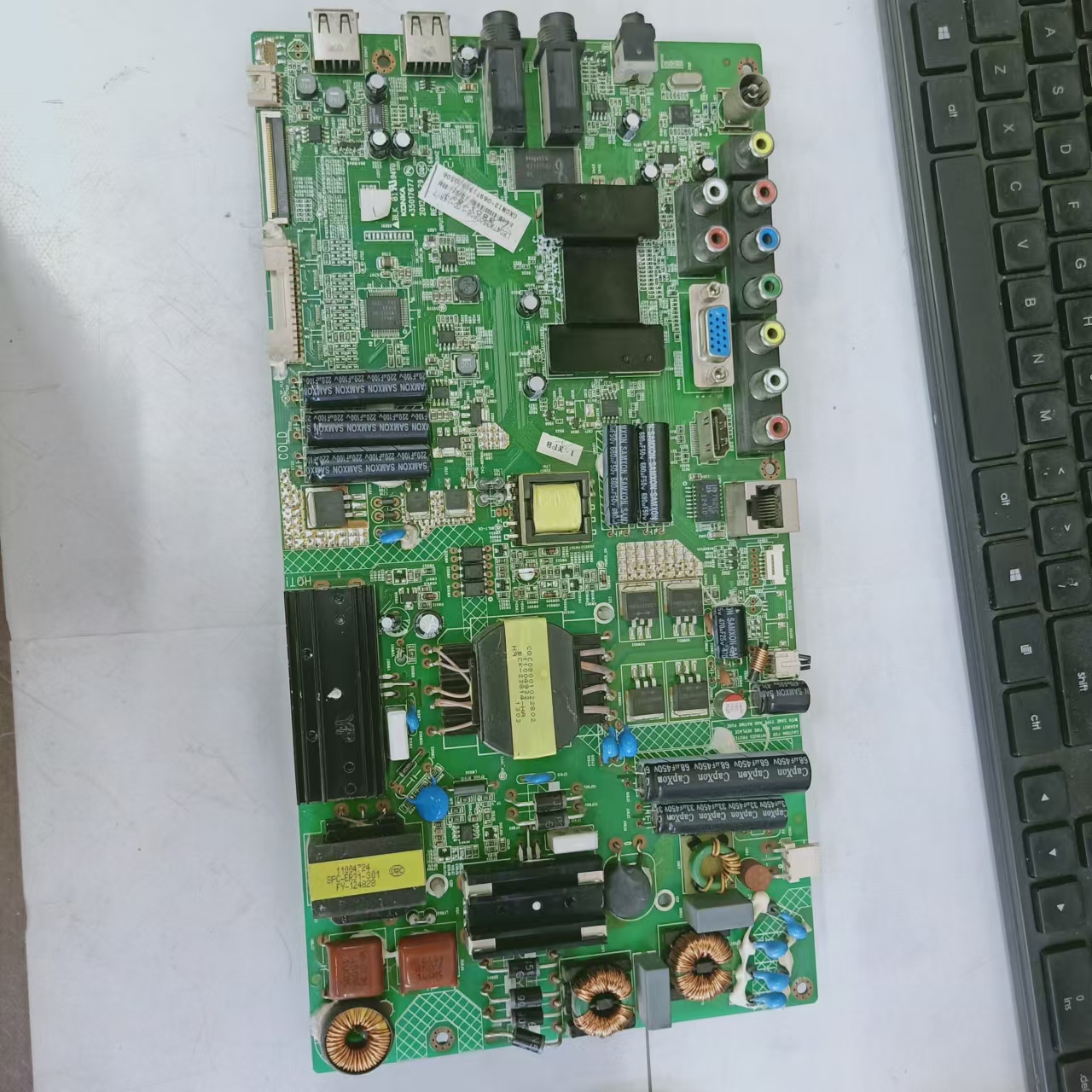 原装拆机康佳LED47M3500PDE主板 35017677屏148YT 72000148YT实图