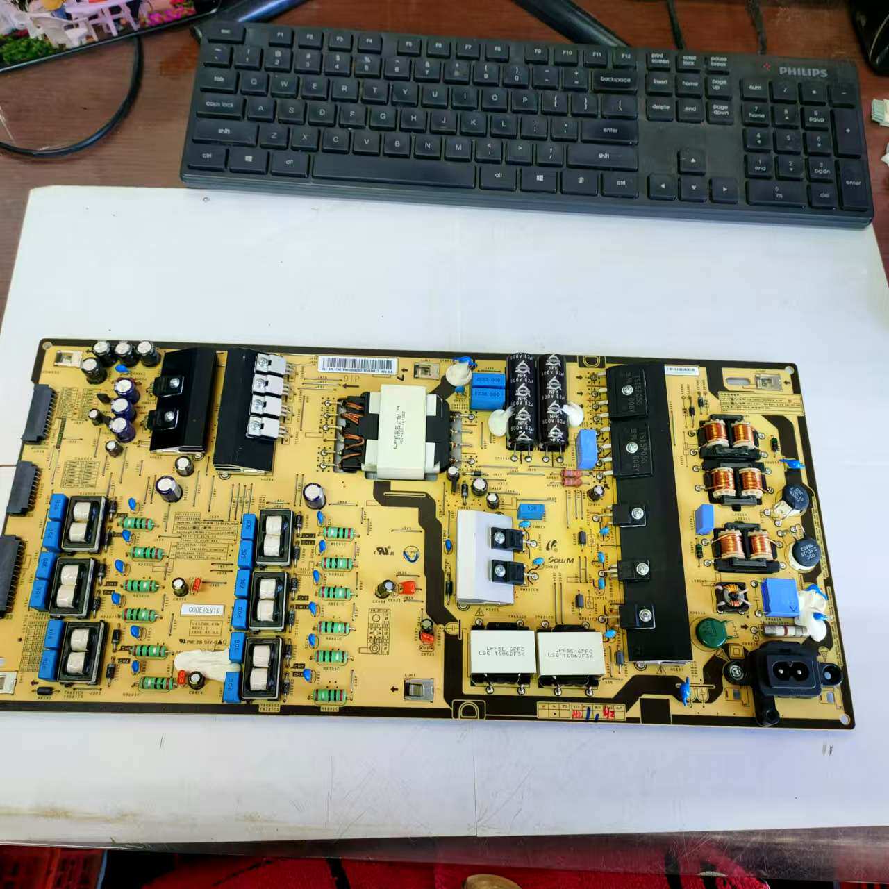 三星UA65KS8800JXXZ电源板 PSLF241E08A BN44-00880A L65E8N-KSM