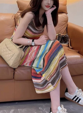 无袖别致修身彩虹纯欲风连衣裙