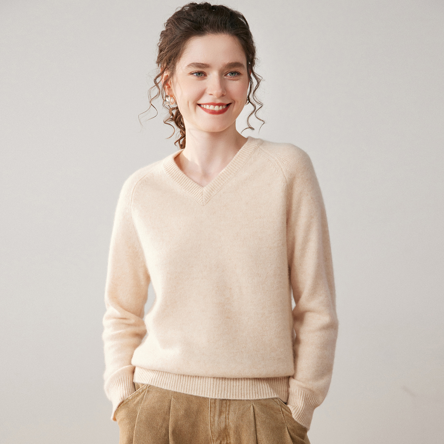 清河纯V领羊绒衫女秋冬加厚保暖套头毛衣宽松显瘦百搭针织打底衫