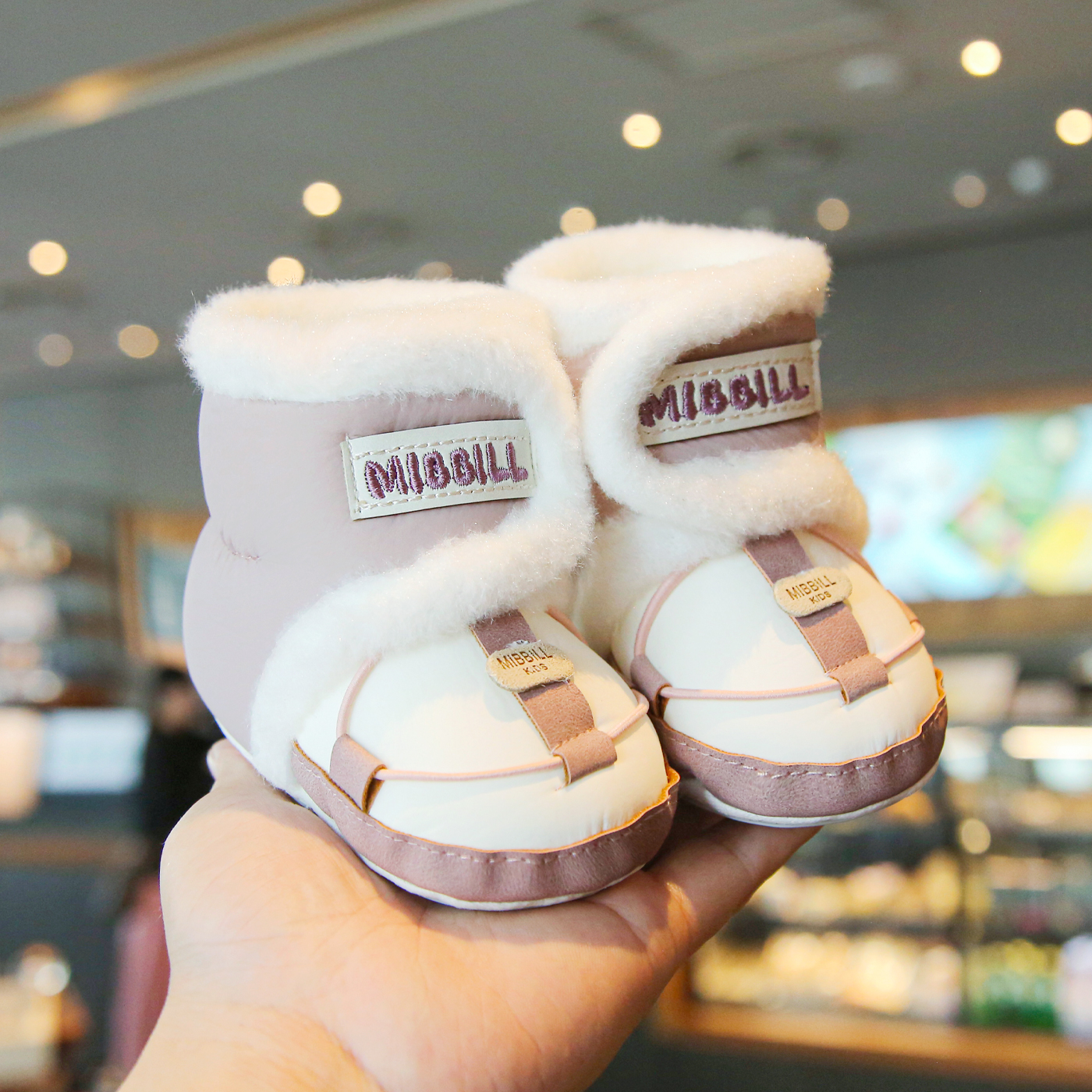 冬季婴儿加绒鞋男女宝宝0-12个月高筒软底防滑保暖步前棉鞋