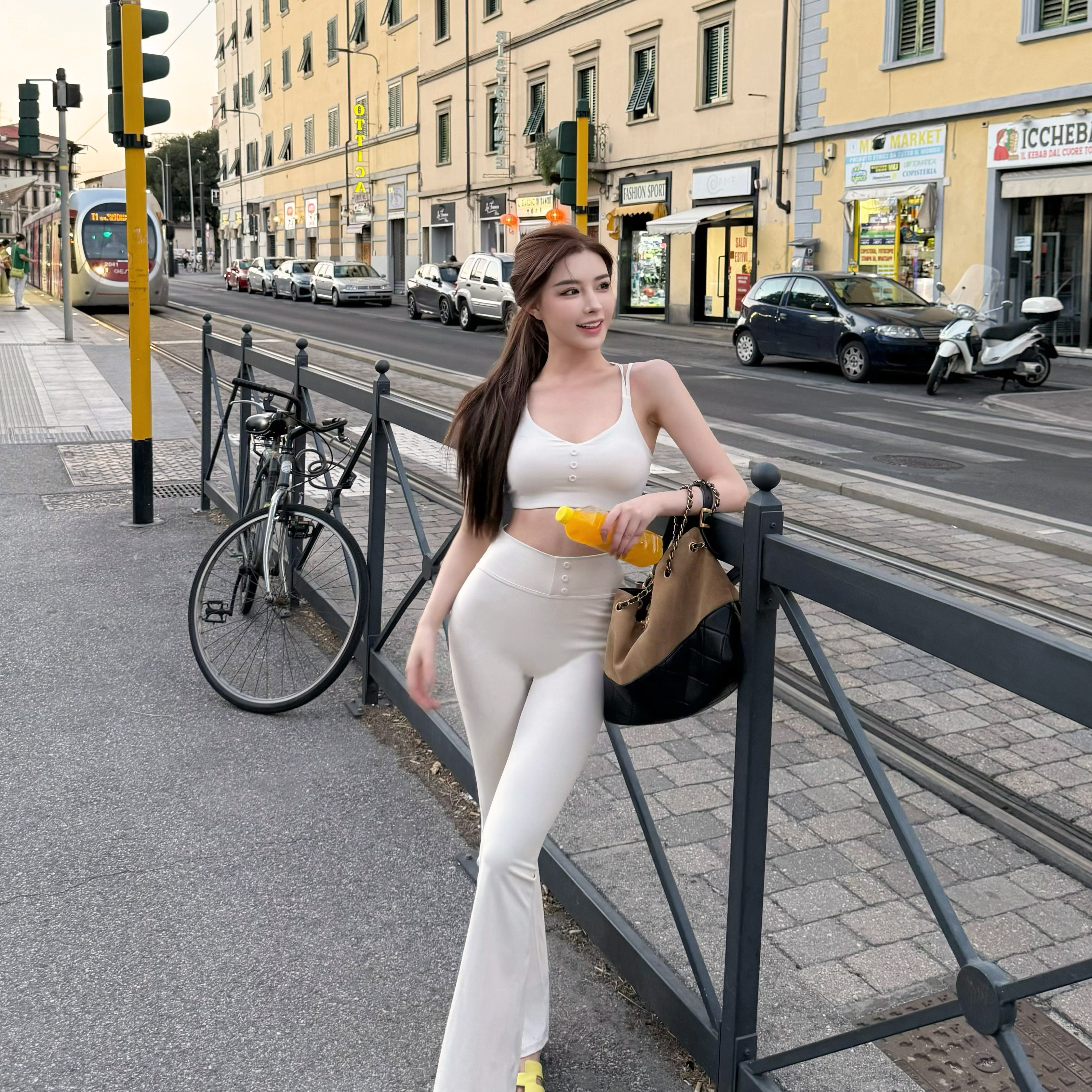 PHYTNESS【黄油面包】双肩带纽扣运动背心瑜伽服防震聚拢健身上衣,运动服/休闲服装,运动背心,淘宝优惠券,粉丝福利购,淘宝优惠卷