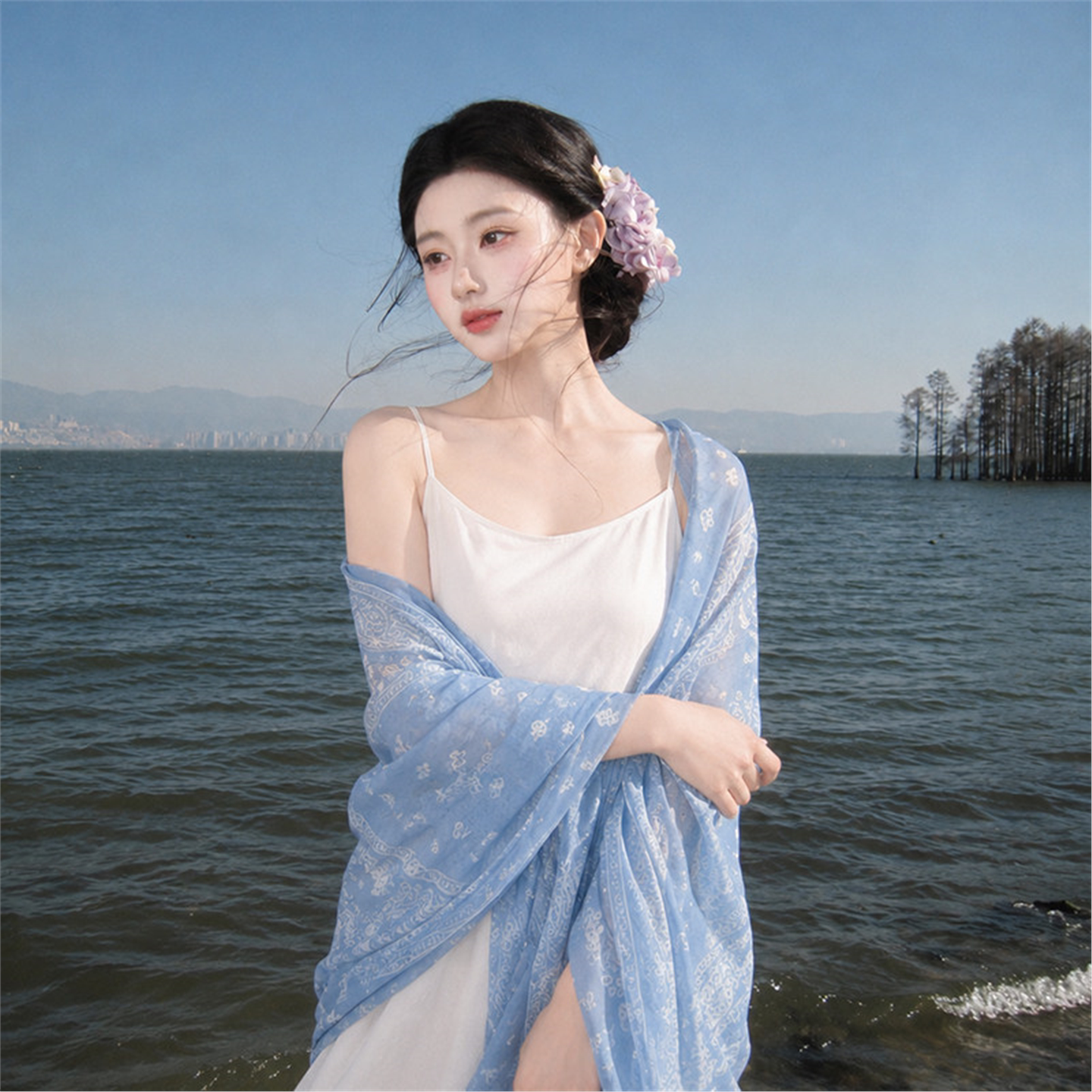 蓝色腰果花薄纱披肩防晒丝巾
