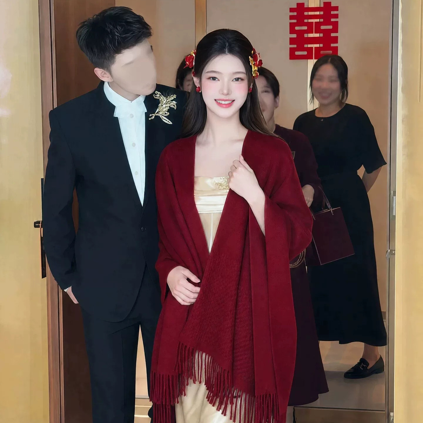 酒红色新娘披肩结婚敬酒服外搭