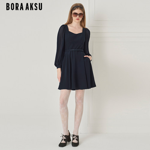 BORAAKSU泡泡袖压褶拼接连衣裙