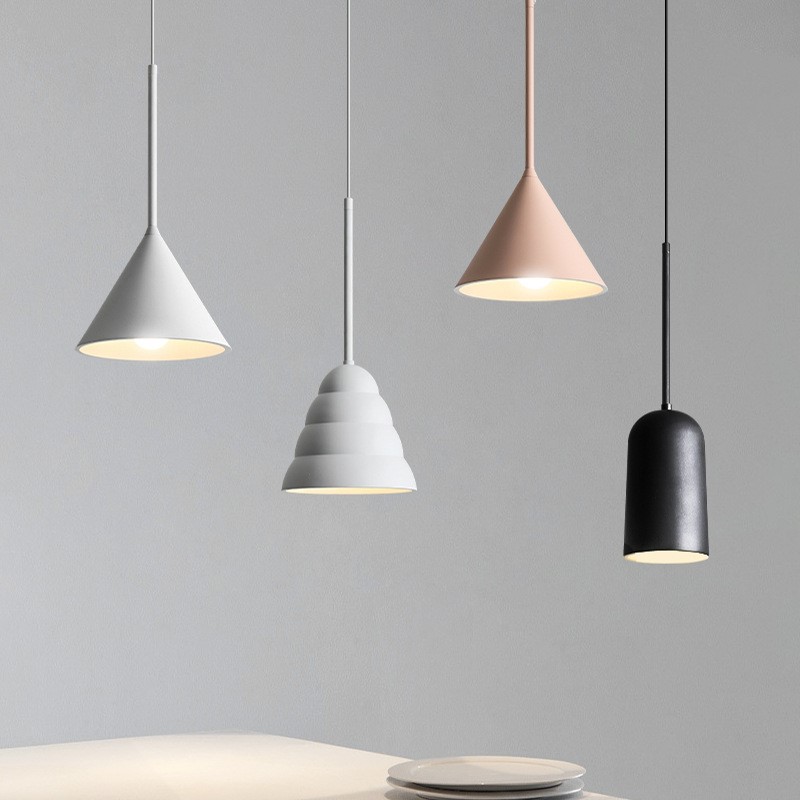 餐厅吊灯组合现代简约灯个性创意树脂网红灯具家用led卧室床头灯