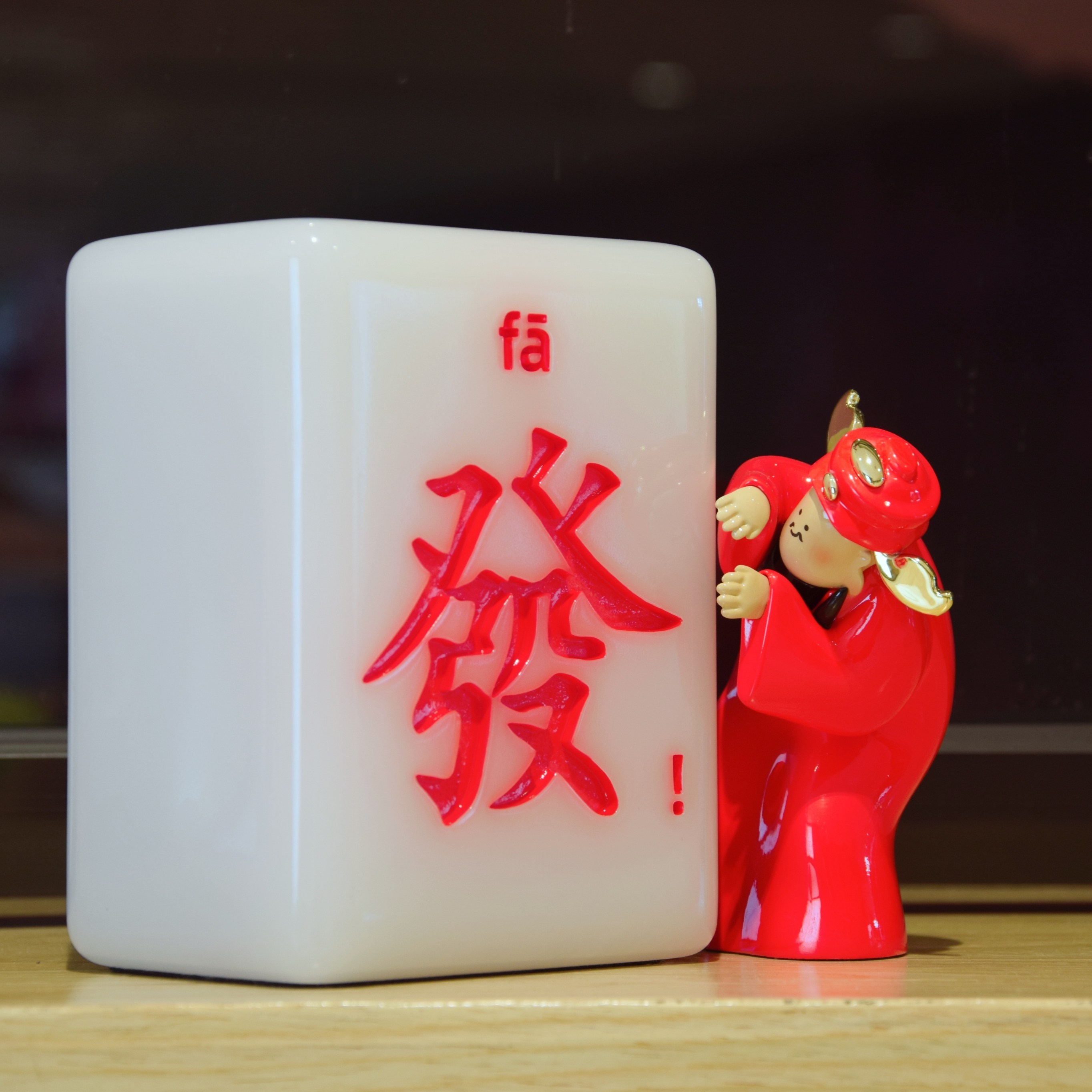 原创潮玩桌面摆件办公室艺术品