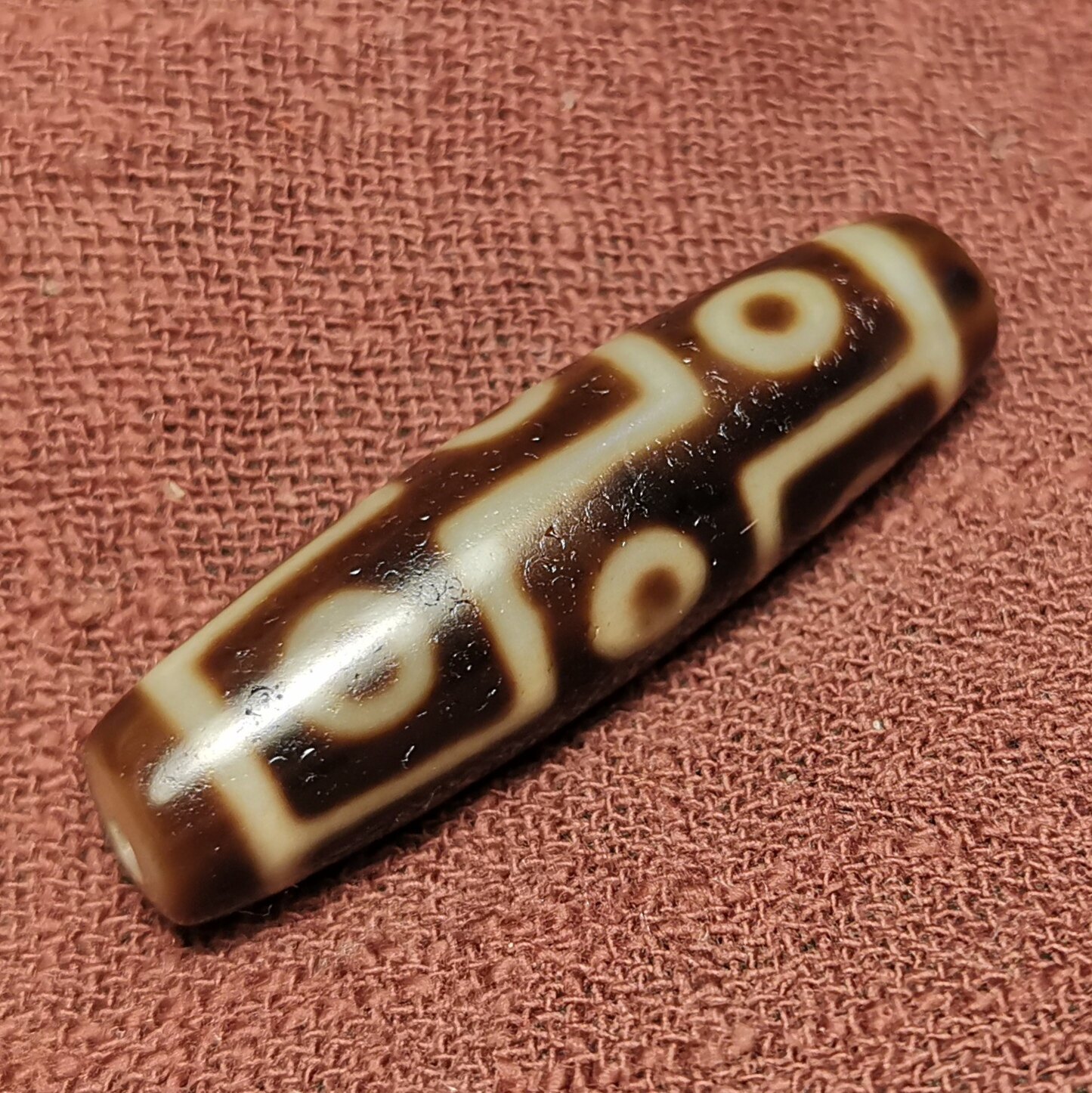 西藏文玩11*41mm老款式老磨损九眼天珠一物一图龙鳞纹分化马蹄纹