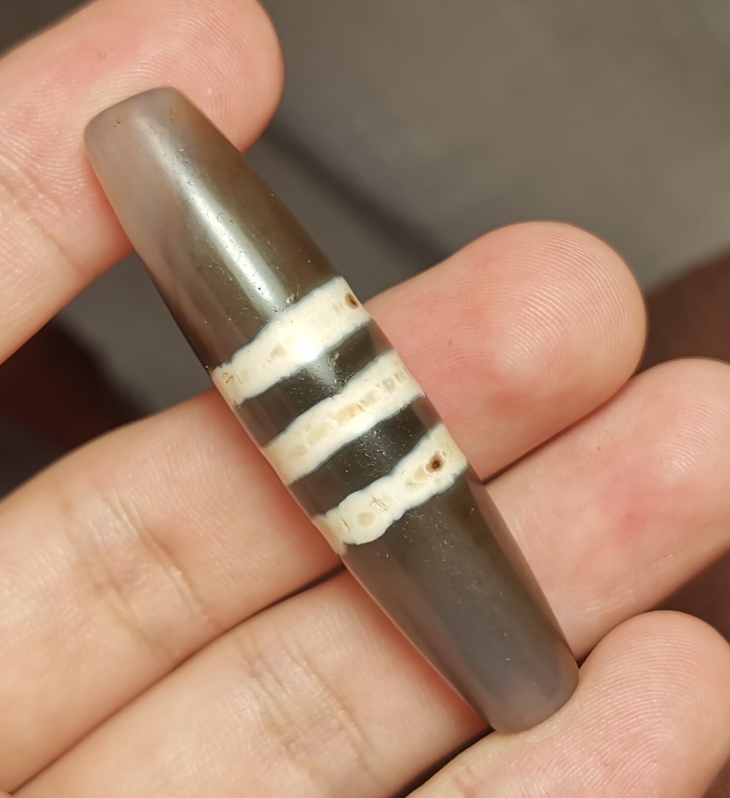 牧区古玩12*55mm二三五线天珠一物一图随身佩戴吊坠佩戴磨损痕迹