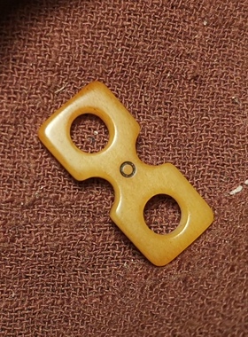 西藏元素蜡黄色牦牛骨玉化灵骨二饼挂环挂扣咒点图腾百搭饰品配饰