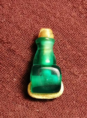 西藏元素11*22mm透明绿色料器三通佛头限量款百搭藏饰锁骨链配饰