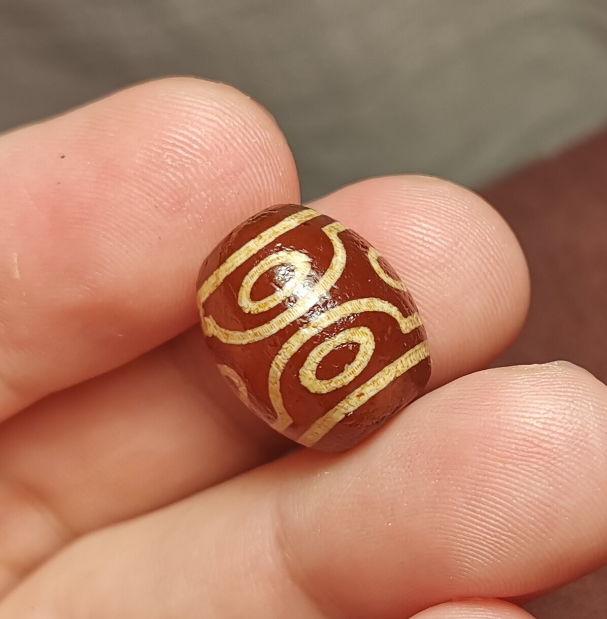 西藏文玩13*15mm六眼天珠红玉髓玛瑙老款式百搭饰品顶珠腰珠隔珠