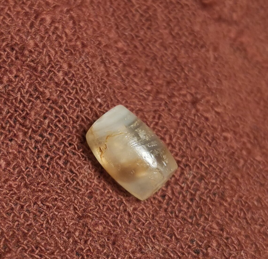 西藏文玩6*9mm小尺寸老古珠透白色玛瑙玉髓一物一图百搭佩珠隔珠