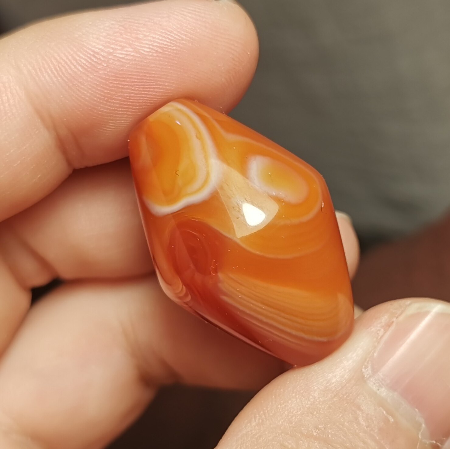 藏系文玩20*31mm红玉髓玛瑙缠丝佛珠一物一图锁骨链吊坠顶珠挂件