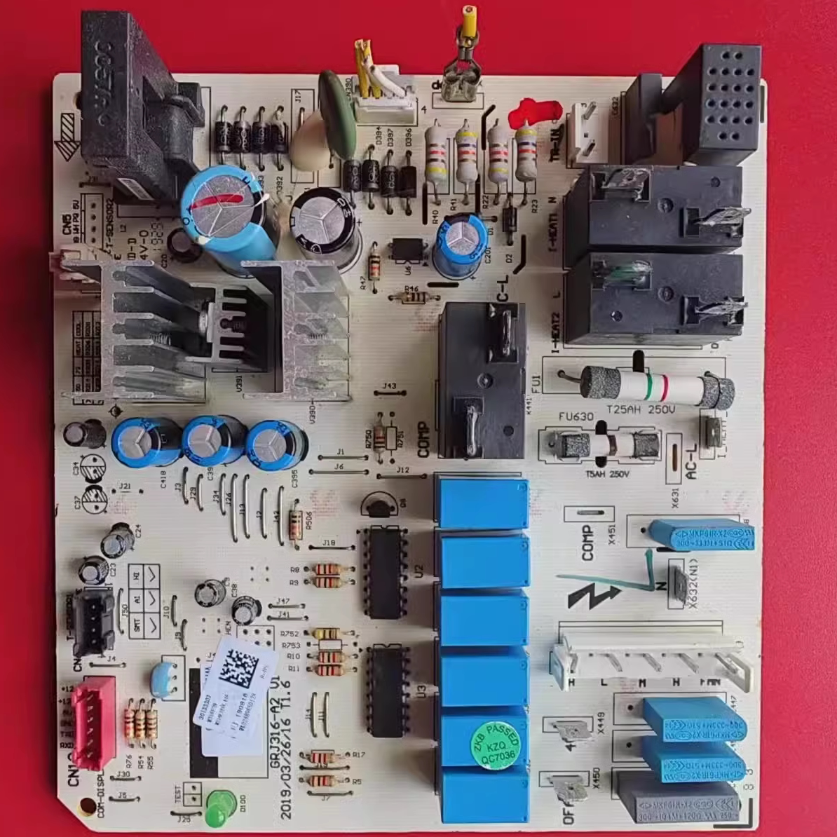 适用于格力2匹柜机空调内机主板悦雅内机电脑版 30133307 M316F3N