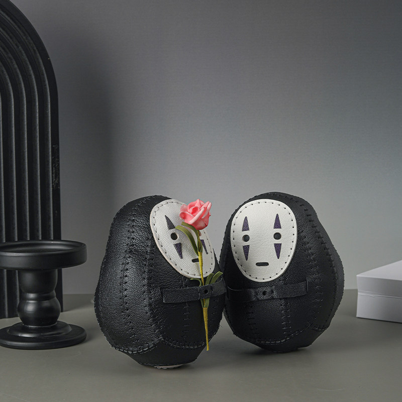 裁鱼手工皮具diy材料包卡通可爱无脸男不倒翁羊皮自制真皮包挂件