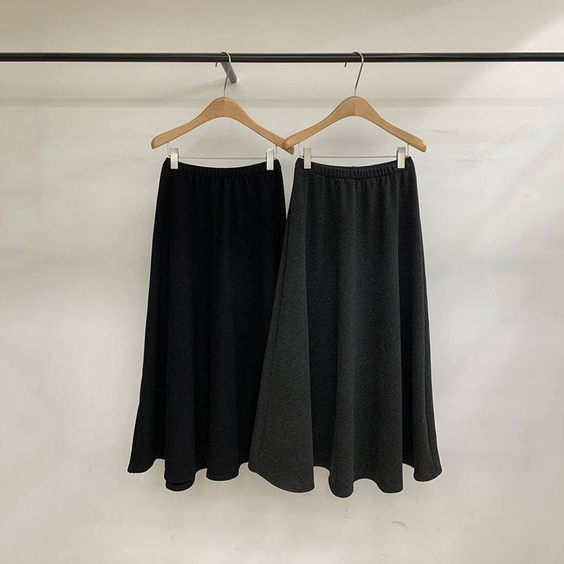 薄绒空气层黑色气质大摆垂感长裙