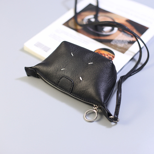 2025新款头层牛皮挂脖小包挂扣汽车钥匙包真皮锁匙口红耳机收纳包