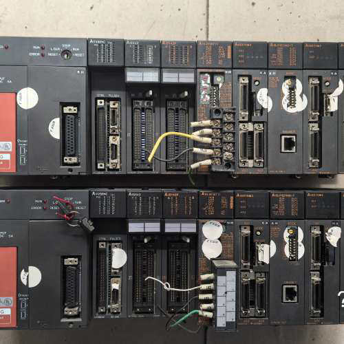 议价-三菱A系列PLC，二手拆机两组，需要的联系A172SHCPU