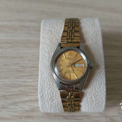 议价-瑞士绿琴Lukcom女表，2688自动机械机芯，金色表盘搭配