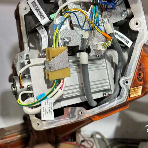 议价-ABB机器人IRB2600二轴电机，3HAC047584-0