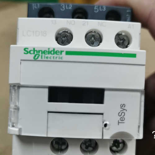 议价-施耐德交流接触器LC1D18.拆机件配件，成色好，功能正常，