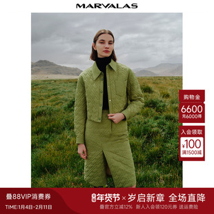 曼德诗时尚套装2025冬季新品羽绒摩登风Polo领小外套半身裙两件套