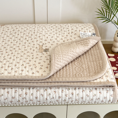 一面全棉一面婴儿绒床盖