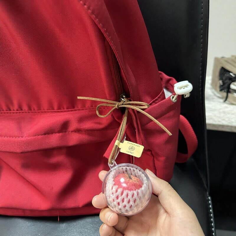 钥匙挂件学生生日闺蜜配饰苹果圈环扣2026年饰品挂饰挂绳惊喜包包