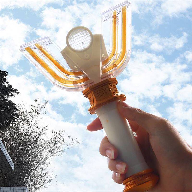 울트라 맨 TIGA 변압기 라이트 다크 디바인 라이트 스틱 소환사 인형 모델 선물 선물 소년 장난감