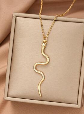 Snake pendant necklace women跨境简约百搭玫瑰金蛇形吊坠项炼女