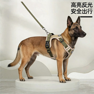狗狗胸背牵引绳大型犬高颜值一体轻薄战术可爱防爆冲背心式马犬