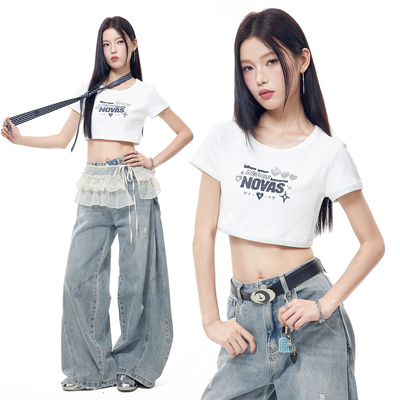 NovaStreet字母印花短款修身T恤