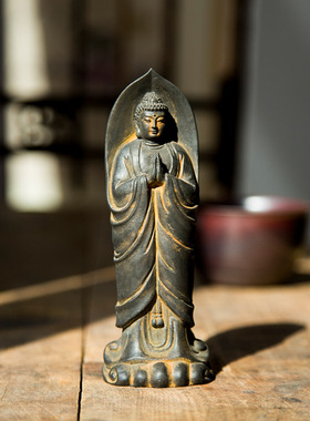 禅意新中式站立双手合十如来佛祖