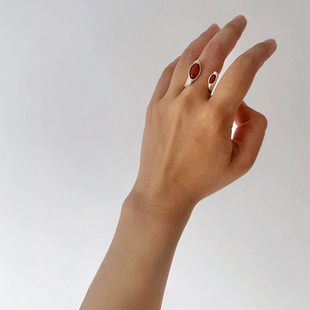 红玛瑙戒指纯银开口调节轻奢缝隙磨砂肌理手工小众设计高级感饰品