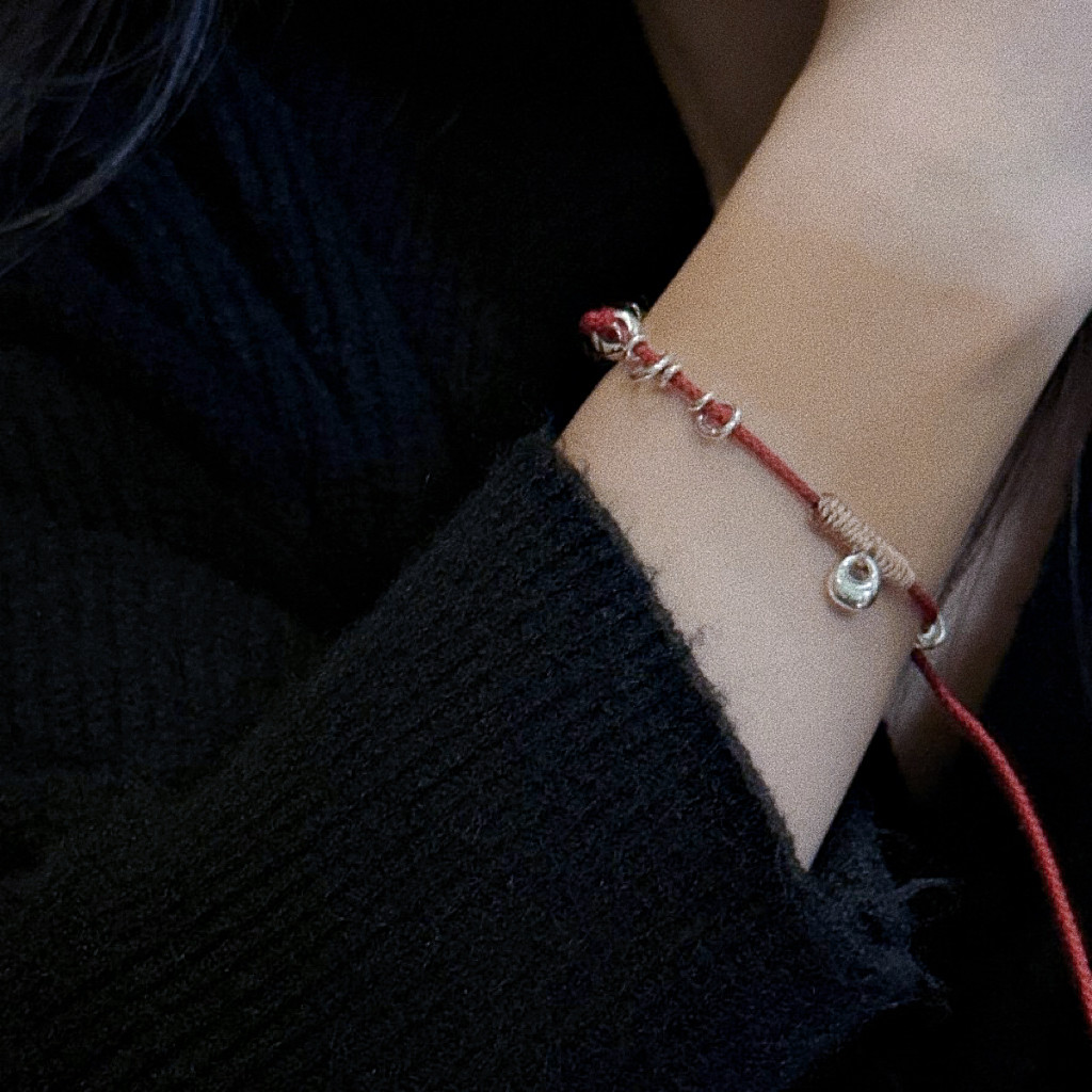 红色编织手绳纯银可调节极简时尚百搭复古手工小众设计高级感饰品