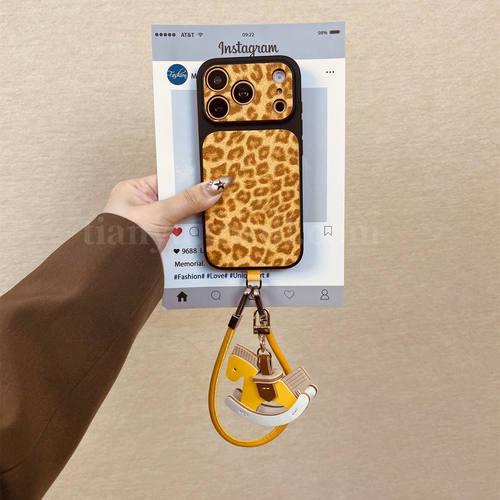 iphone系列复古豹纹小马手机壳