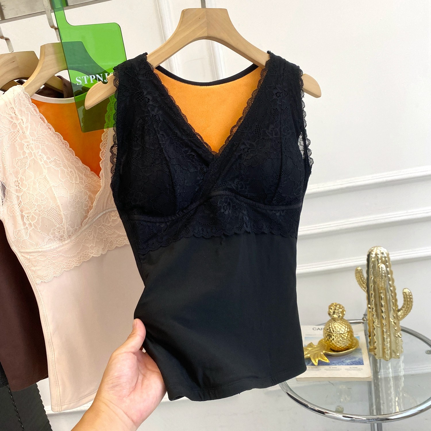 胖妹妹大码200斤保暖背心女加厚加绒带胸垫德绒女士秋冬内衣马甲,女装/女士精品,背心吊带,淘宝优惠券,粉丝福利购,淘宝优惠卷