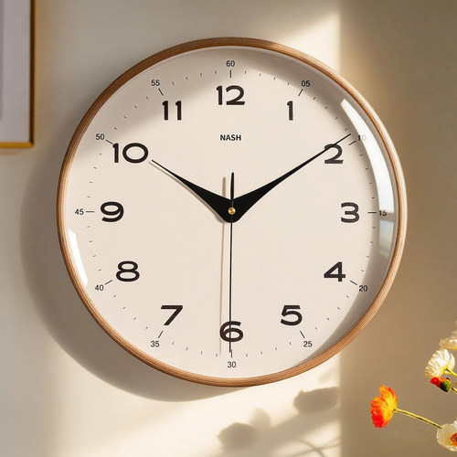 原木风挂钟现代简约大气静音时钟客厅家用挂墙创意石英钟2025新款