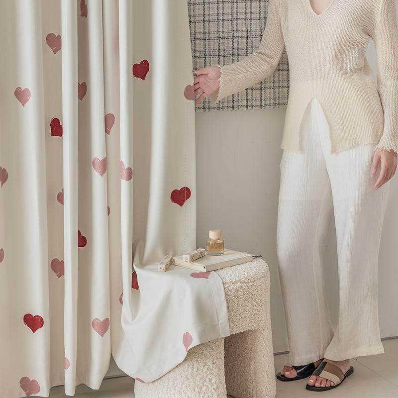 法欧雅韩式浪漫清新公主风手绘爱心半遮光窗帘北欧ins风女孩房