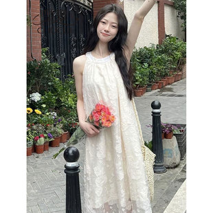 法式 吊帶裙溫柔風(fēng)海邊度假仙女裙子2025 掛脖連衣裙女夏季 官網(wǎng)無(wú)袖