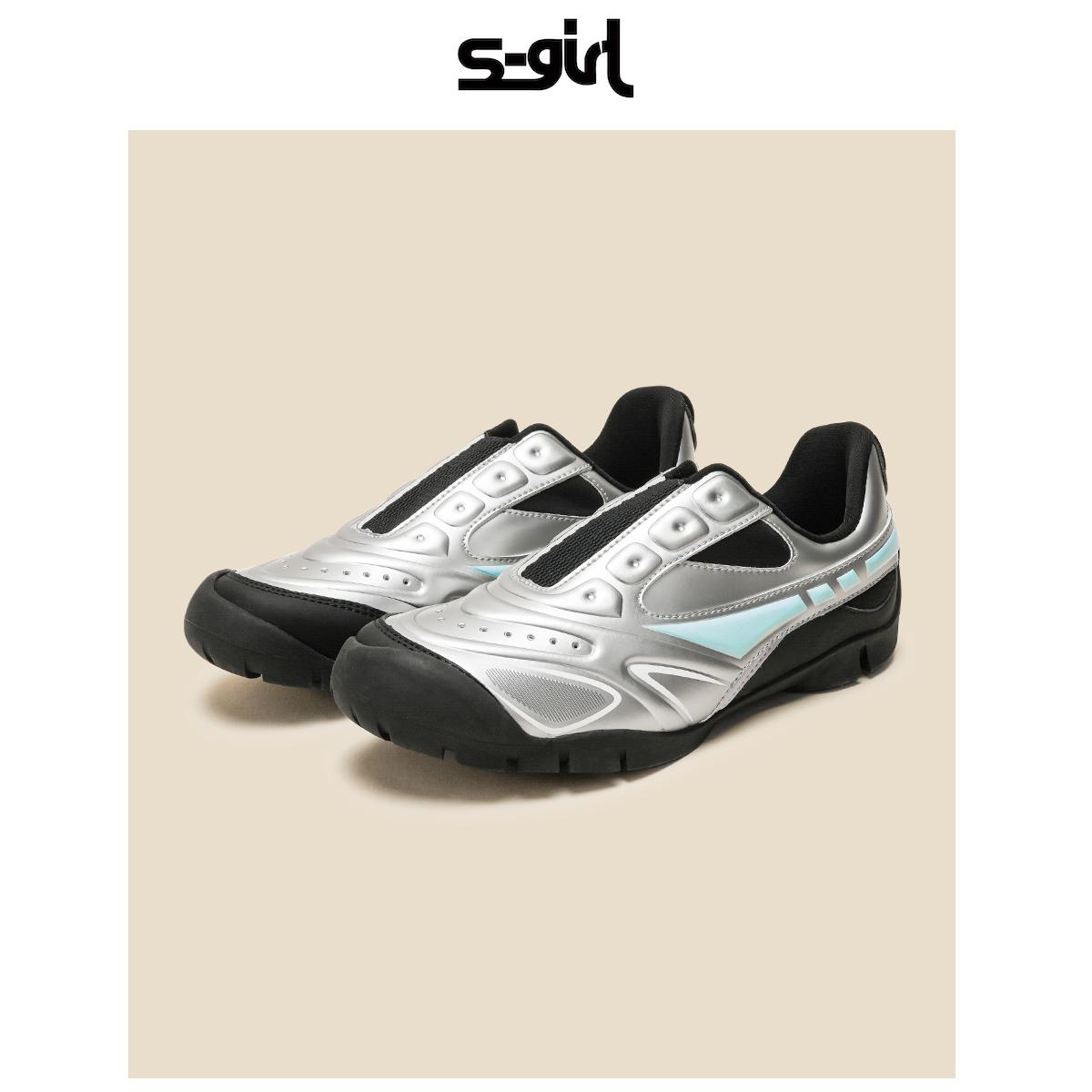 百搭24年冬季经典平底休闲鞋新款