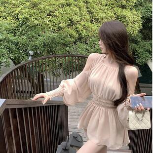 设计感露肩泡泡袖收腰中长雪纺衫套装女2025春季高腰短裤两件套