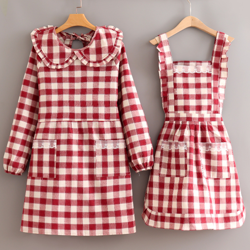 韩版娃娃领蕾丝围裙公主范