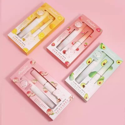 儿童无色润唇膏女保湿滋润学生款去死皮淡化唇纹草莓唇乳口红打底