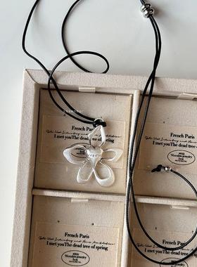 2026韩国ins博主镂空花朵项链女夏黑绳抽拉可调节配饰百搭气质长