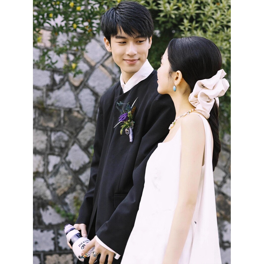 新中式男西装小众新郎潮套装高级感黑色圆领宽松休闲西服外套婚礼