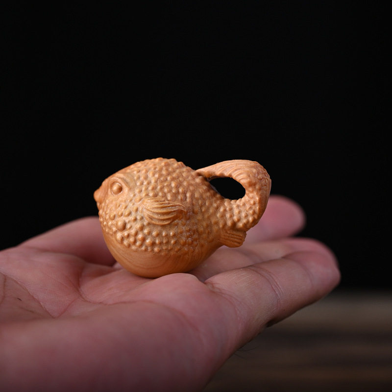 崖柏木愤怒的河豚文玩手把件卡通宠物创意家居木头雕刻件汽车挂件